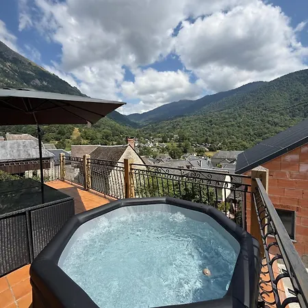 Gite Boutx Avec Jacuzzi 12 Personnes 5 Lits Doubles Et 1 Canape Lit * Boutx