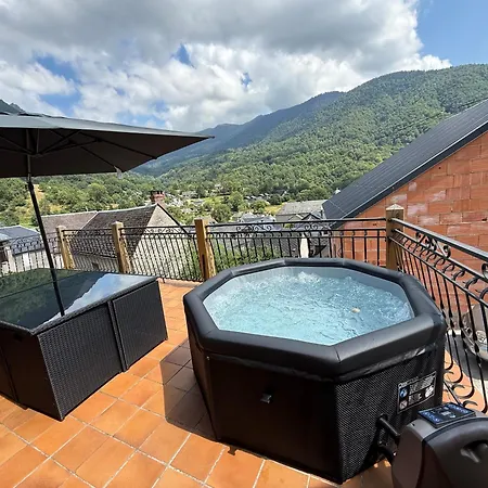 Villa Gite Boutx Avec Jacuzzi 12 Personnes 5 Lits Doubles Et 1 Canape Lit *